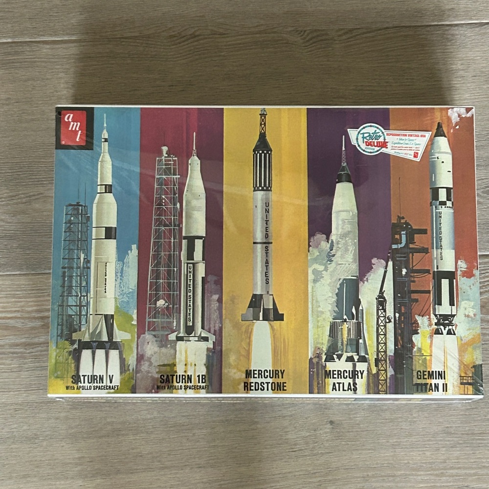 Set of 5 Model Rocket Making Kit